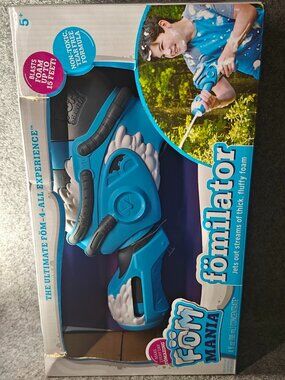 Fom Mania Fominator Foam Blaster Shoots Thick Foam Outdoor Toy NEW
